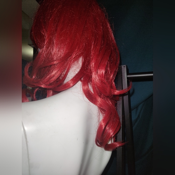 Red wig buy two wigs save $ - Picture 2 of 2